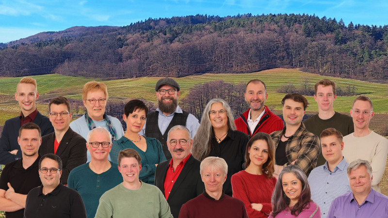 Bild der Gemeinderatskandidaten vor dem Moritzberg